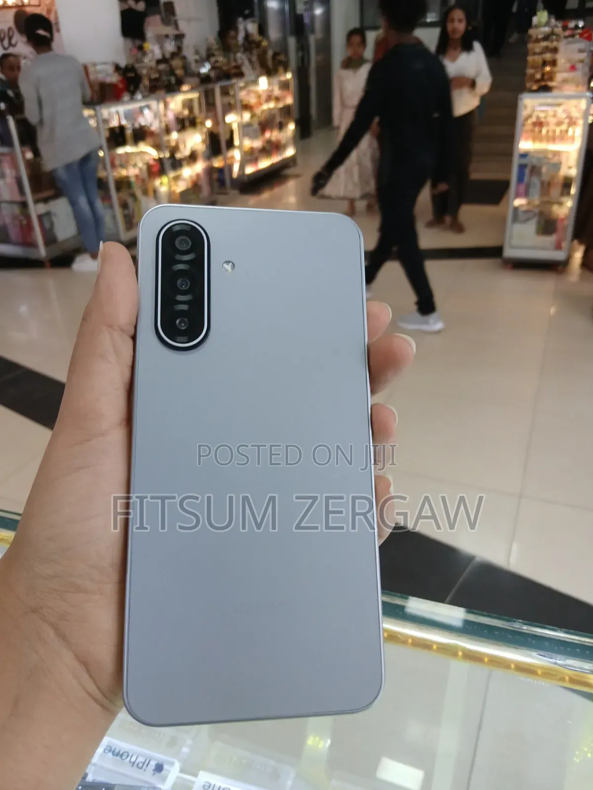 New Samsung Galaxy A17 5G 256 GB