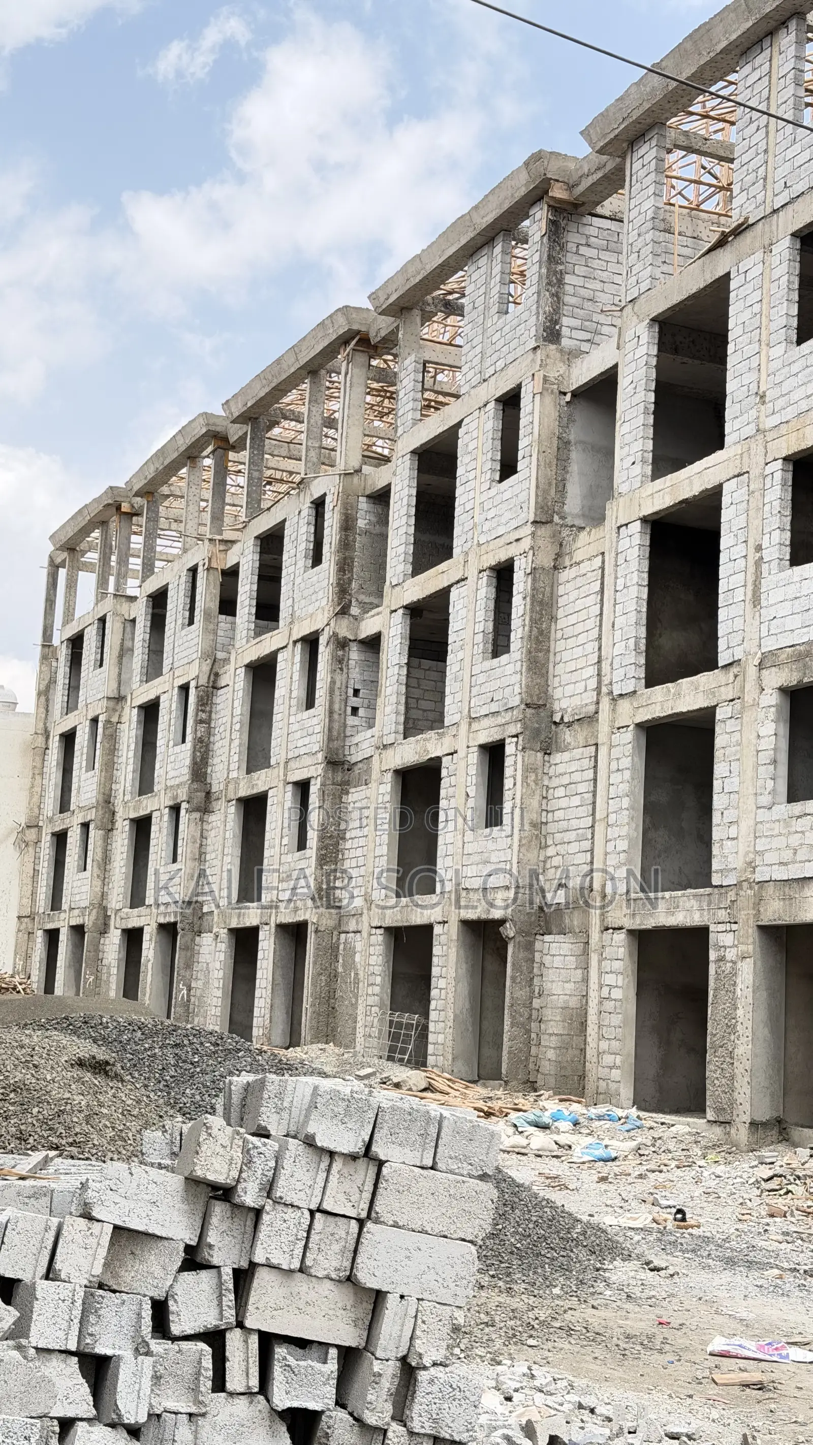 Furnished 3bdrm Apartment in Kangaroo, Bole for sale