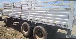 Tesabi/Trailer