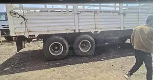 Tesabi/Trailer