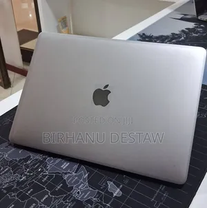 New Laptop Apple MacBook Air 2019 8GB Intel Core i5 SSD 128GB