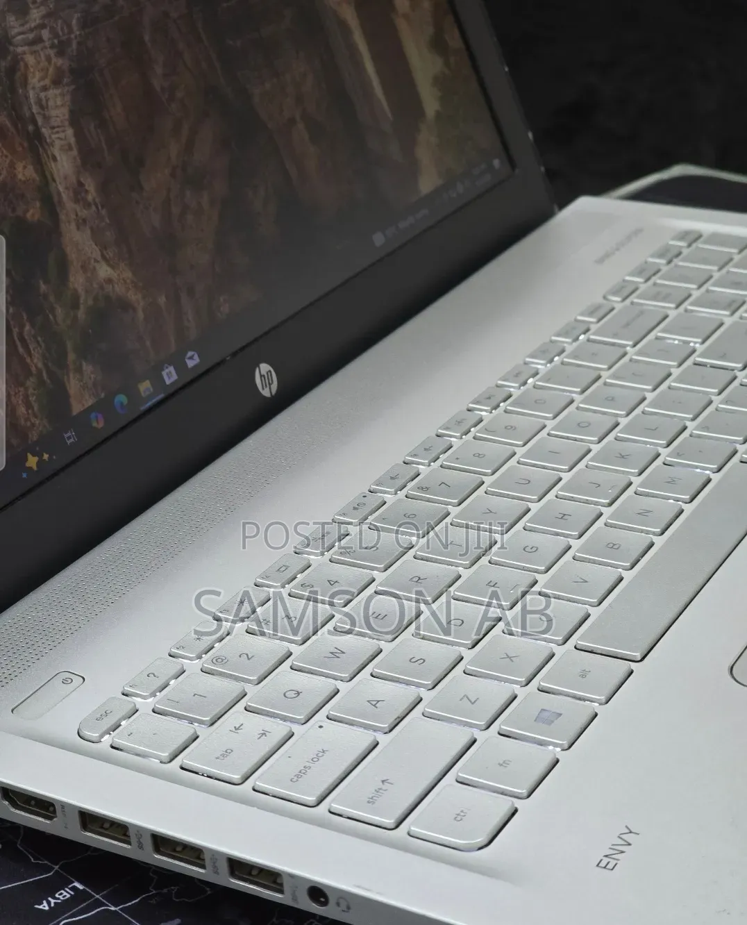 New Laptop HP Envy 15 12GB Intel Core i5 SSD 128GB