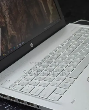 New Laptop HP Envy 15 12GB Intel Core i5 SSD 128GB