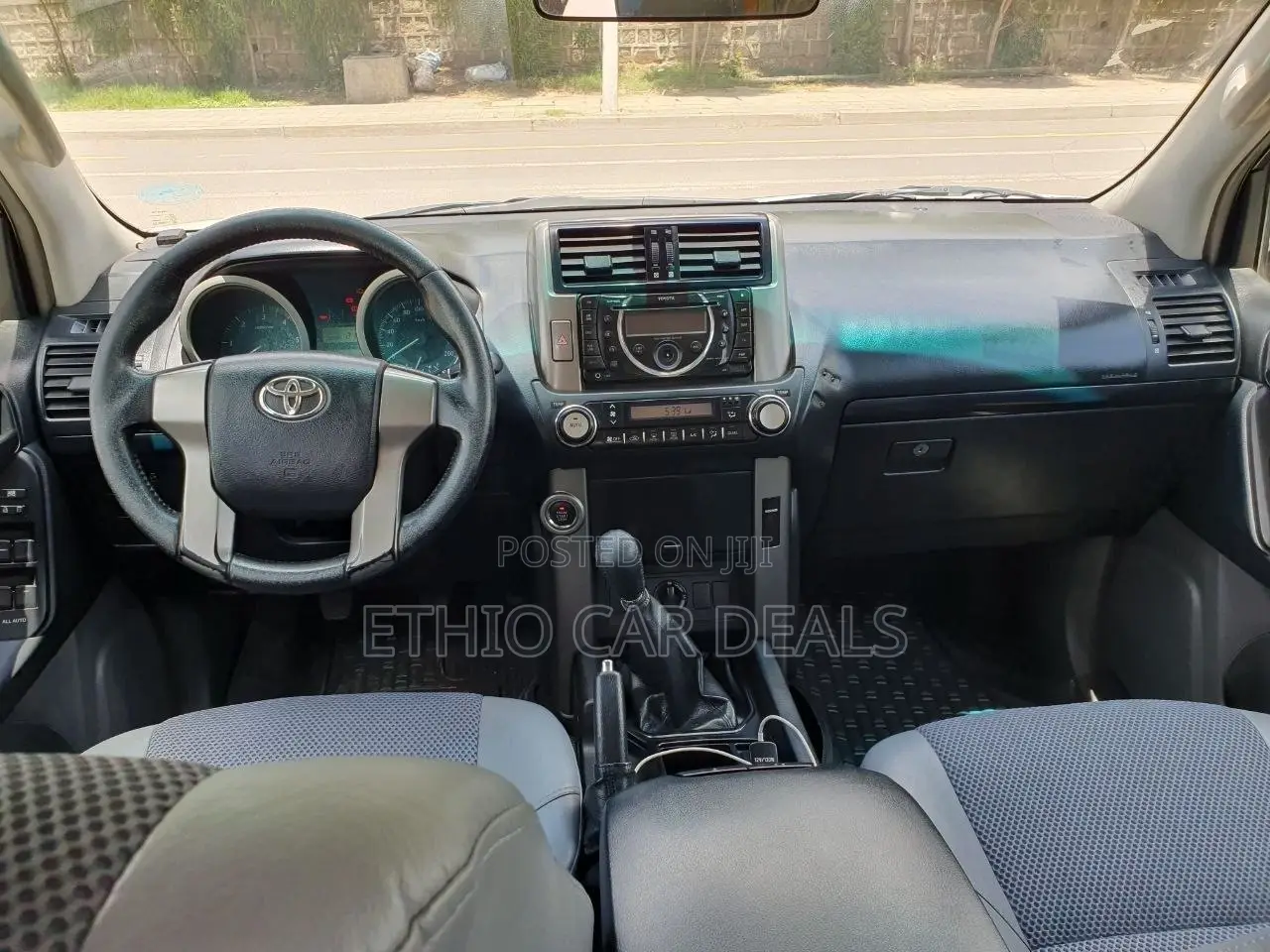 Toyota Land Cruiser Prado 2012 White