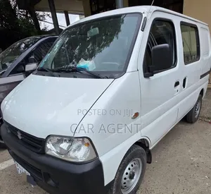 Suzuki Every 2024 White