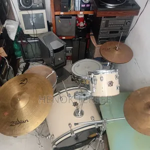 Pearl Ful Drum Set
