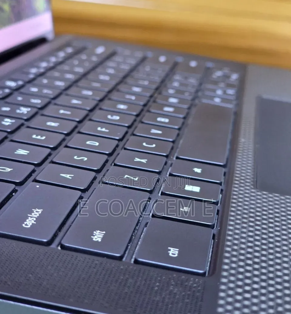New Laptop Dell 16GB Intel Core i9 SSD 512GB