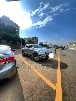 Toyota Hilux Revo Double Cab Deisel 2.4 AWD 2018 Silver
