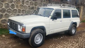 Nissan Patrol 1996 White