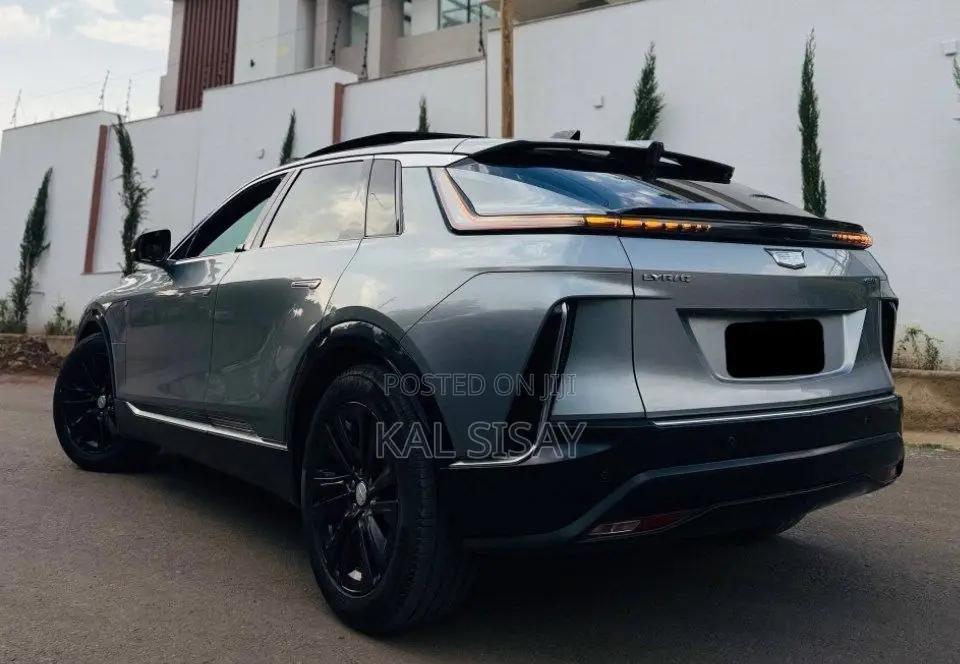 Cadillac Lyriq 2023 Gray