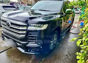 New Toyota Land Cruiser 2023 Black
