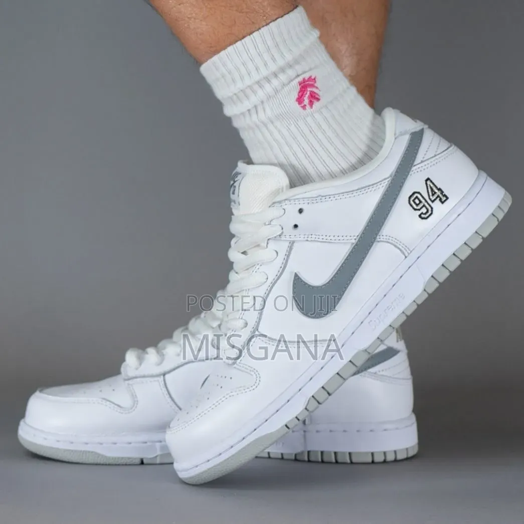 Nike Sb Dunk Low Supreme 94 "White Metalic Silver"