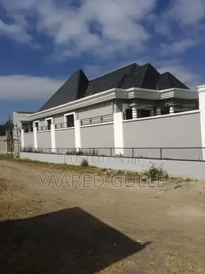Furnished 6bdrm Townhouse/Terrace in Oromia-Finfinne for sale