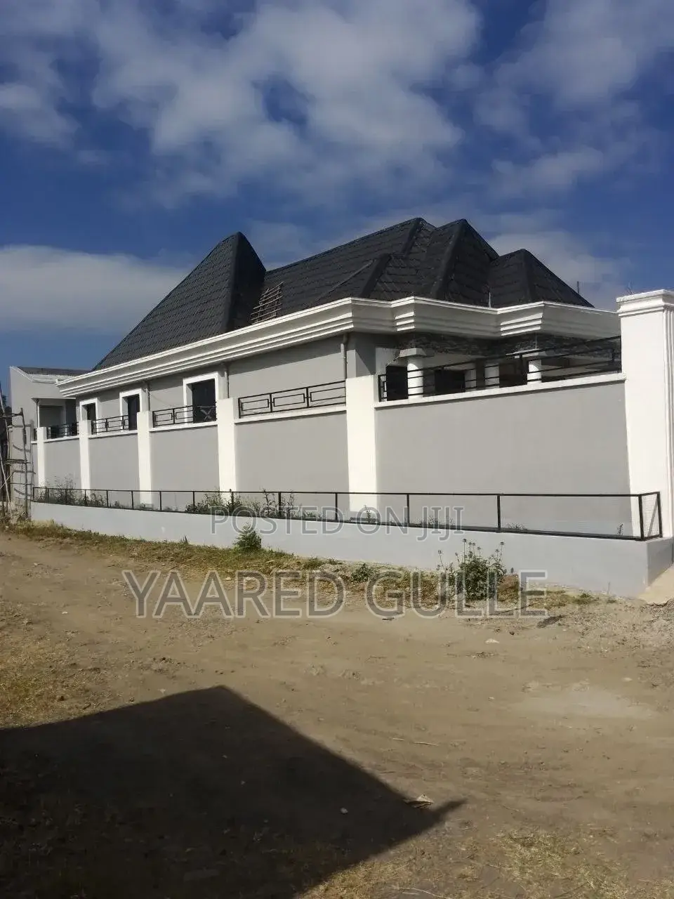 Furnished 6bdrm Townhouse/Terrace in Oromia-Finfinne for sale