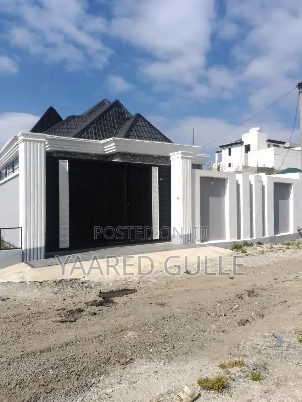 Furnished 6bdrm Townhouse/Terrace in Oromia-Finfinne for sale