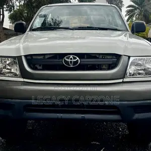 Toyota Land Cruiser 2003 White