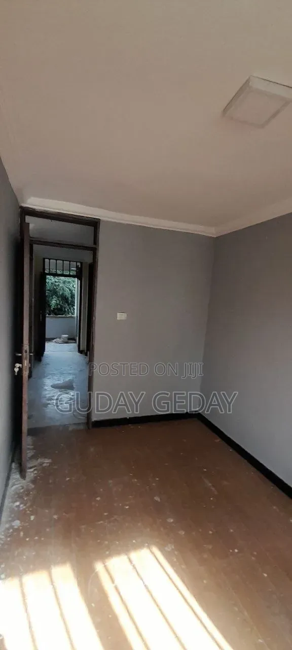 Furnished 4bdrm Condo in Akaky Kaliti for sale