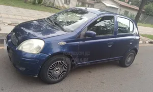 Toyota Vitz 2002 Blue