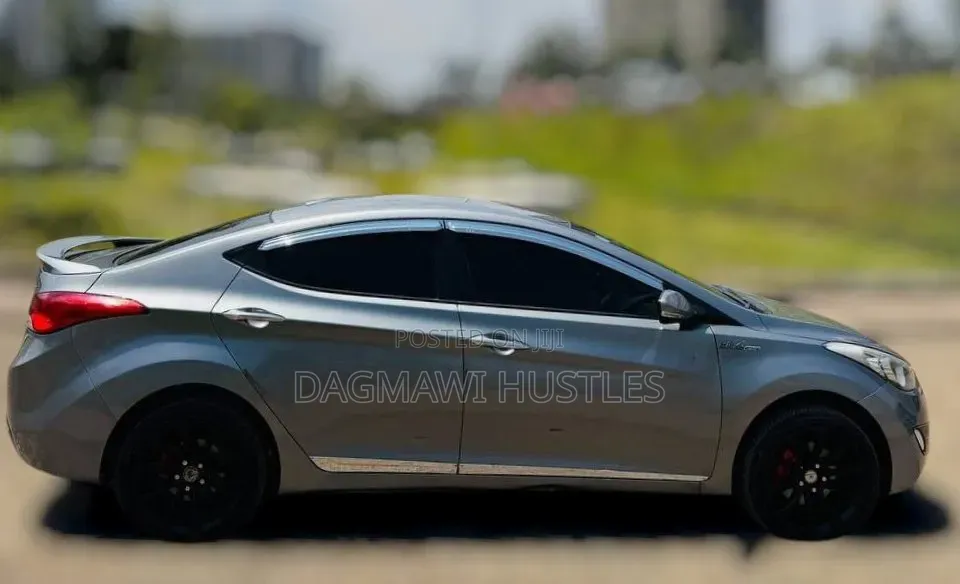 Hyundai Avante 2014 Silver