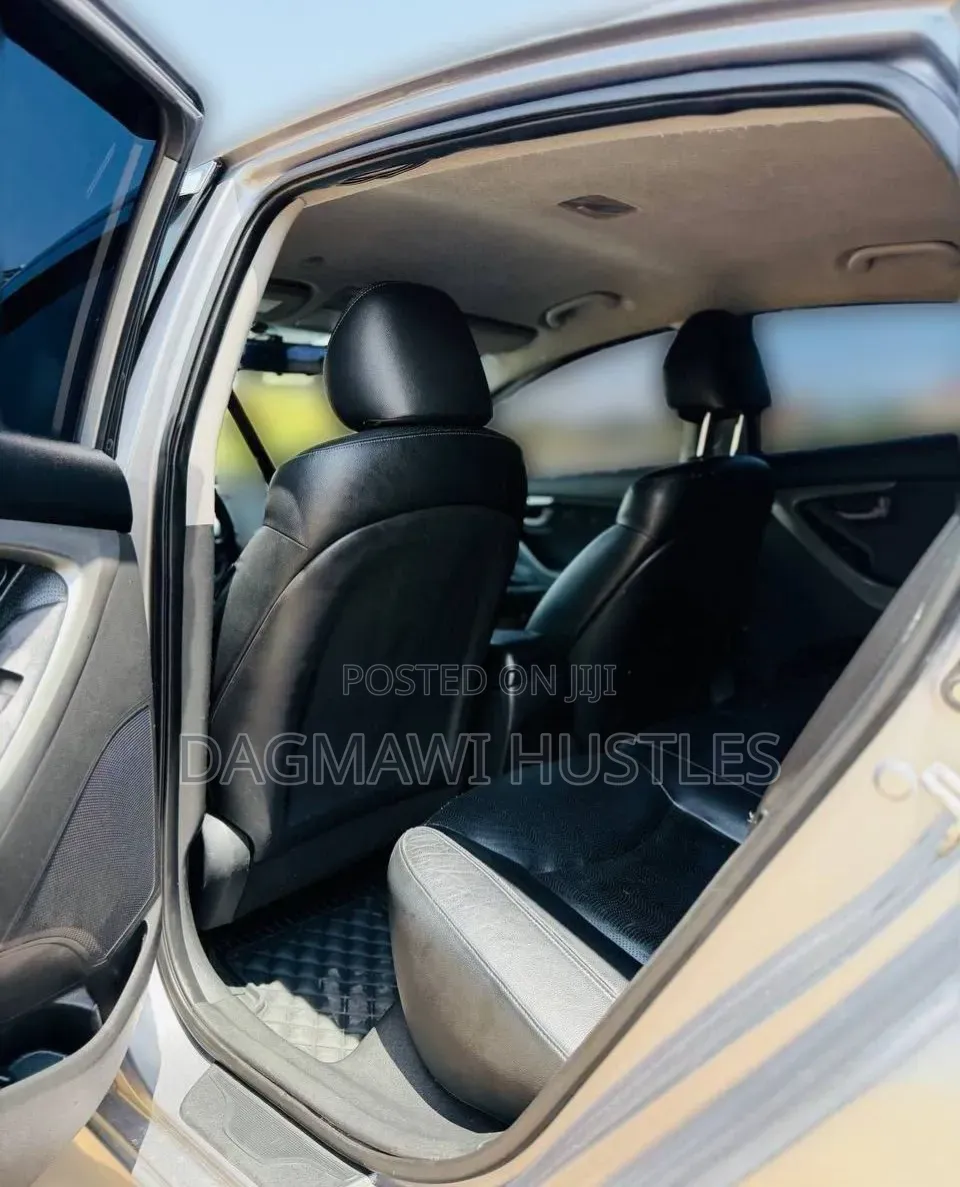 Hyundai Avante 2014 Silver