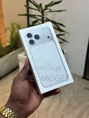 New Apple iPhone 17 Pro Max 256 GB White