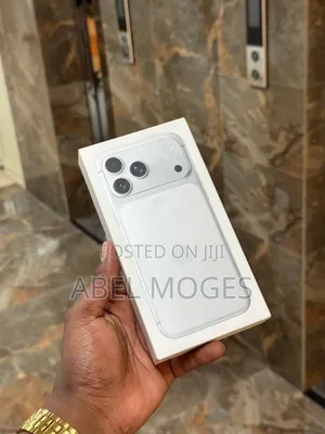 New Apple iPhone 17 Pro Max 256 GB White