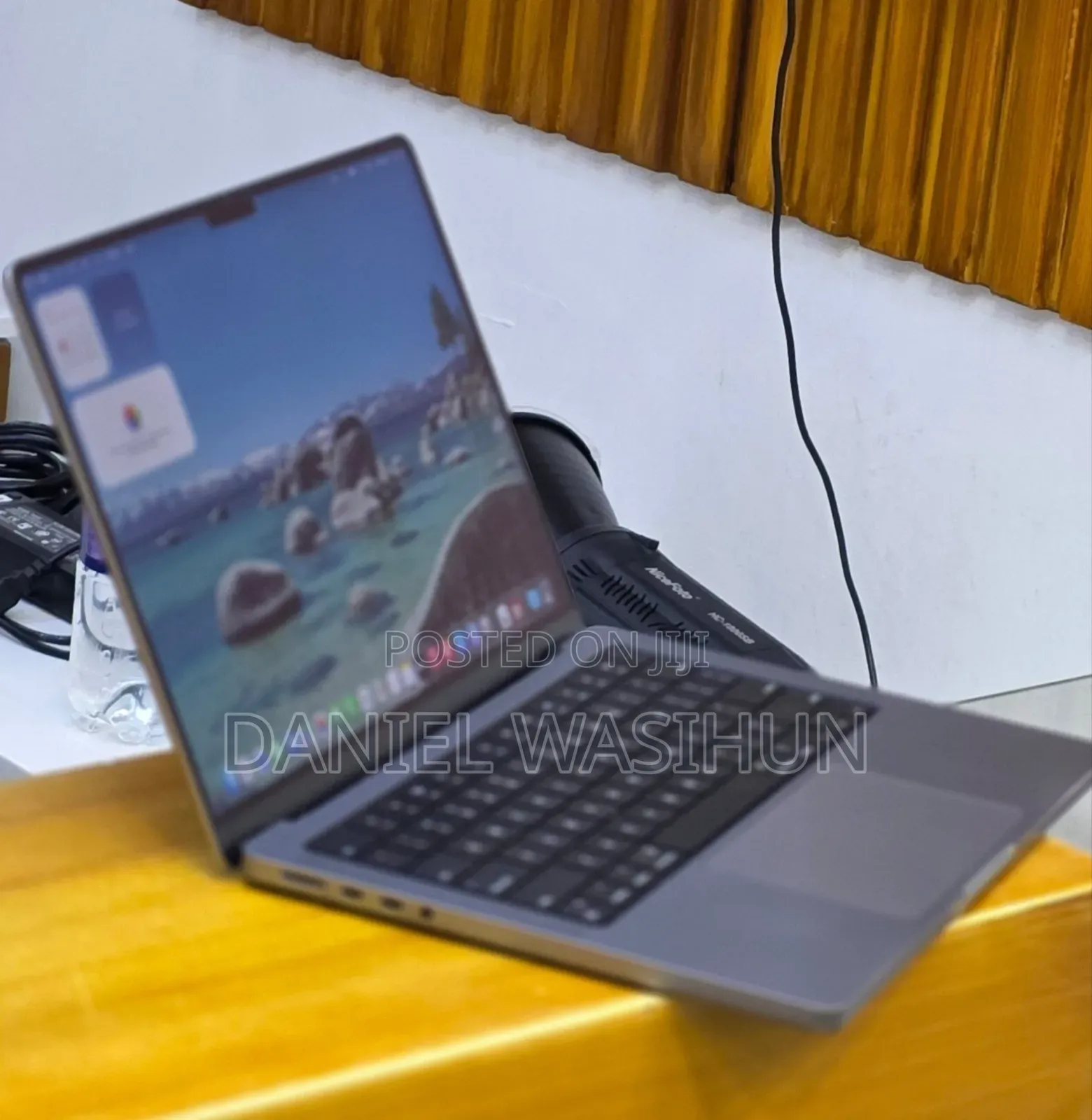 New Laptop Apple MacBook Pro 2020 M1 16GB Apple M1 Pro SSD 1T