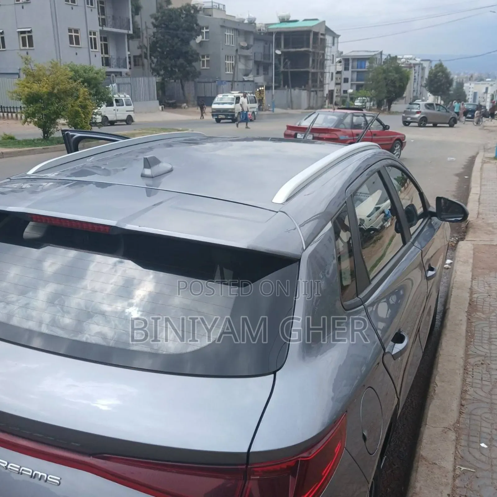 BYD E2 43 kWh 94 hp FWD 2025 Gray