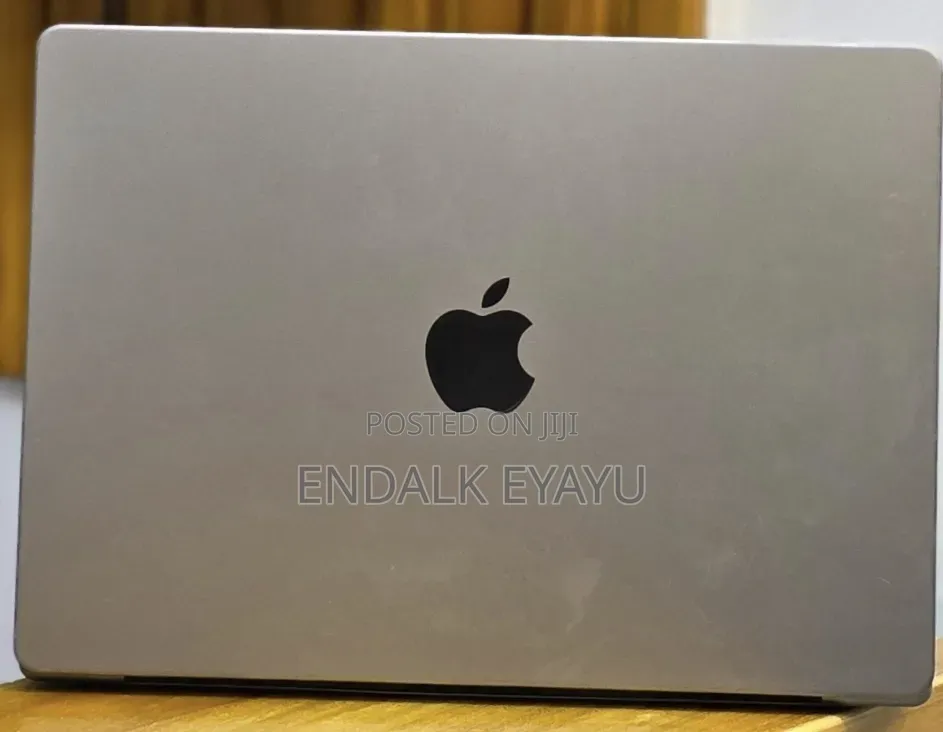 New Laptop Apple MacBook Pro 2021 M1 16GB Apple M1 Pro SSD 1T