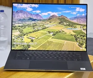 New Laptop Dell XPS 15 16GB Intel Core i7 SSD 512GB
