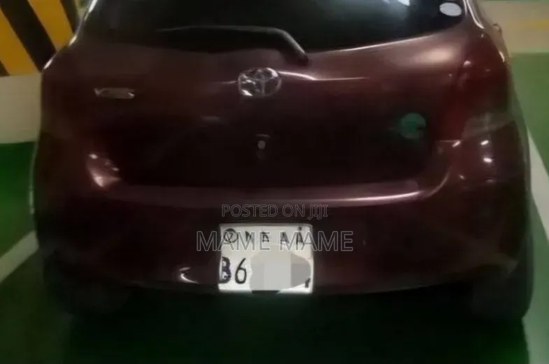 Toyota Yaris 2010 Red