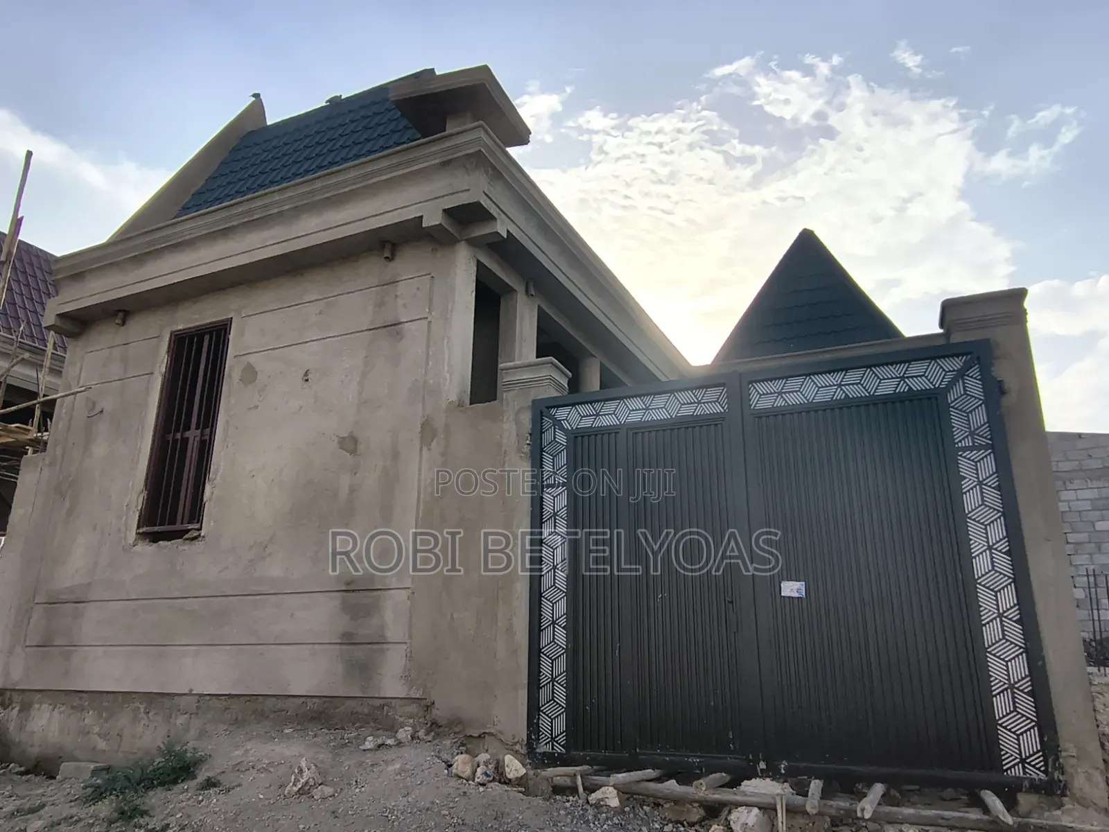 2bdrm House in L Sheep, East Shewa for sale