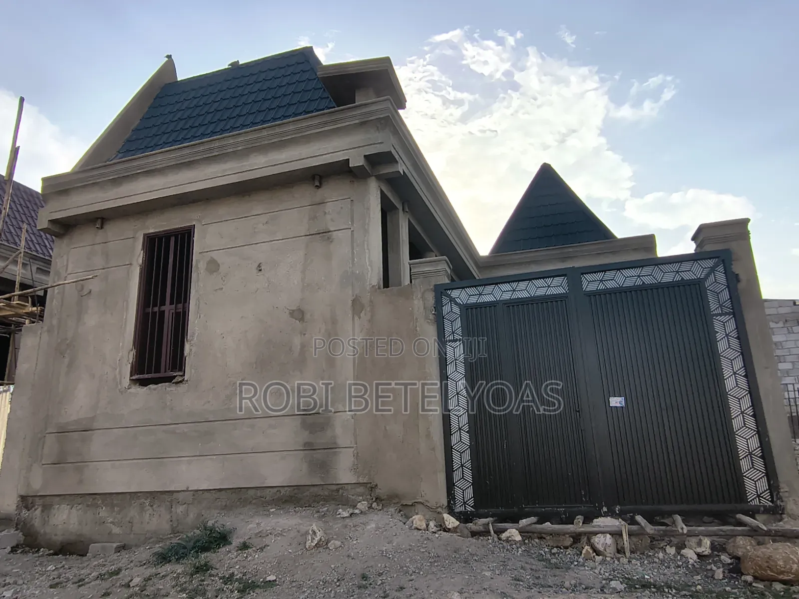 2bdrm House in L Sheep, East Shewa for sale