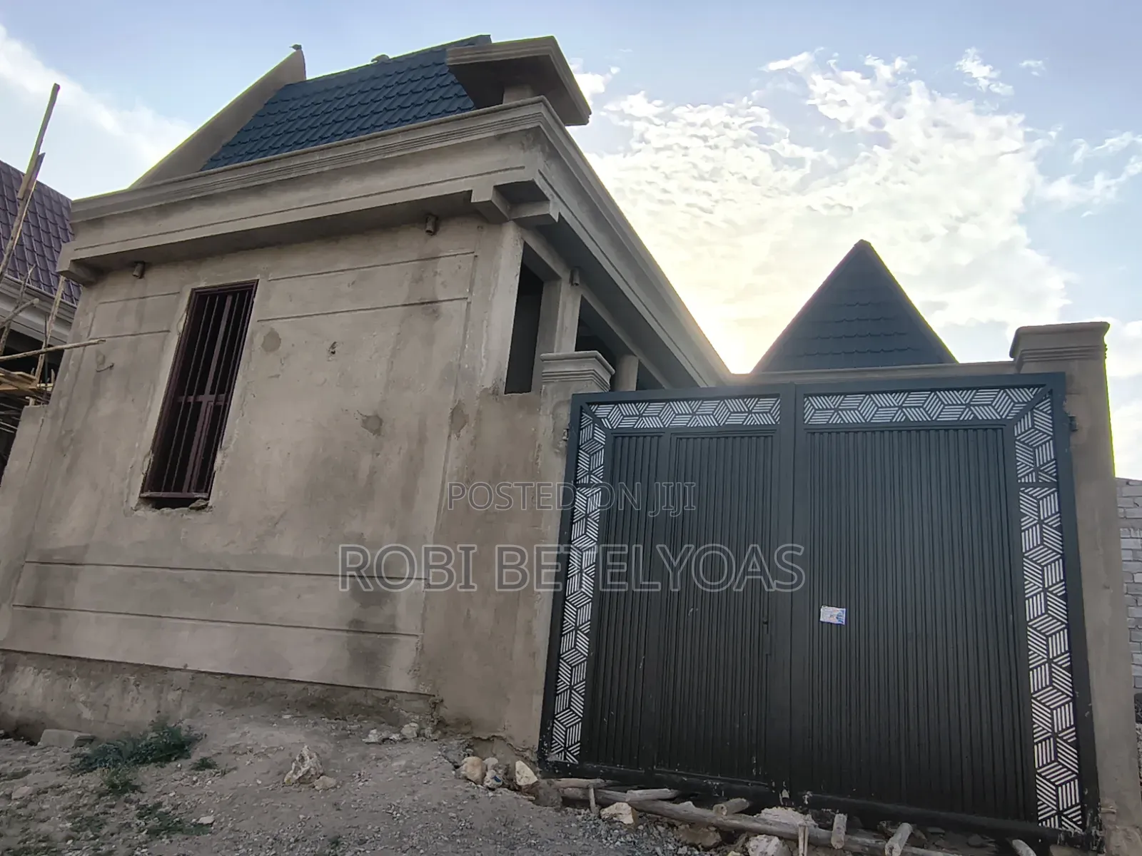 2bdrm House in L Sheep, East Shewa for sale