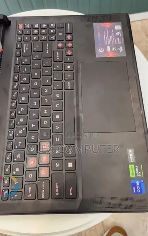New Laptop MSI Raider GE68HX 13VI-202US 16GB Intel Core i9 SSD 1T