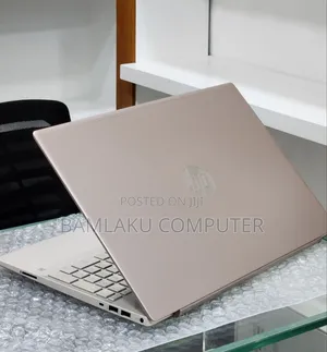 New Laptop HP Pavilion 15 8GB Intel Core i5 SSD 512GB
