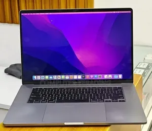 New Laptop Apple MacBook Pro 2018 32GB Intel Core i9 SSD 2T
