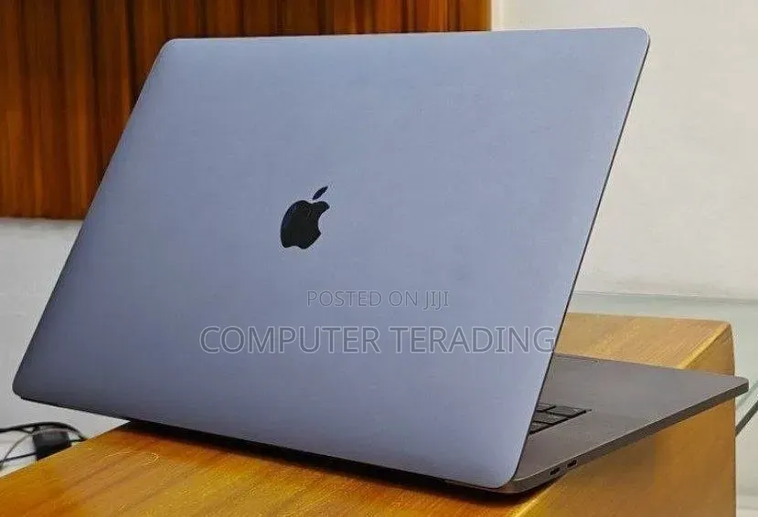 New Laptop Apple MacBook Pro 2018 32GB Intel Core i9 SSD 2T