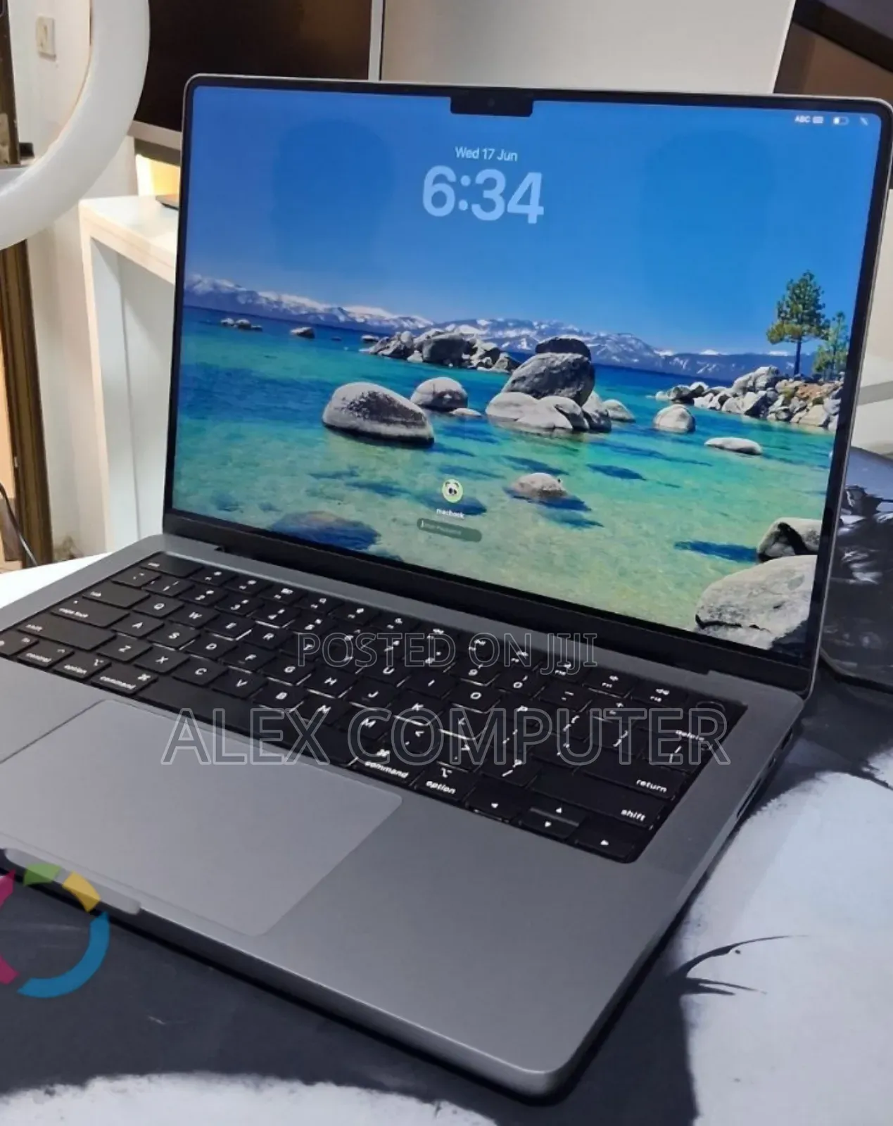 New Laptop Apple MacBook Pro 2021 M1 16GB Apple M1 Pro SSD 512GB