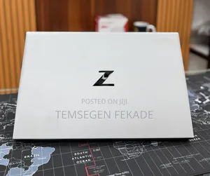 New Laptop HP ZBook Firefly G8 32GB Intel Core i7 SSD 512GB