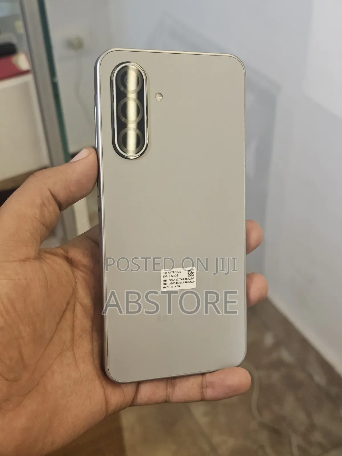 New Samsung Galaxy A17 5G 128 GB Silver