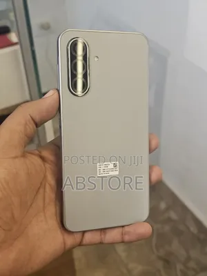 New Samsung Galaxy A17 5G 128 GB Silver