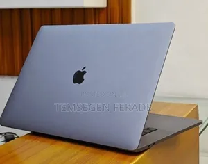 New Laptop Apple MacBook Pro 2018 32GB Intel Core i9 SSD 2T