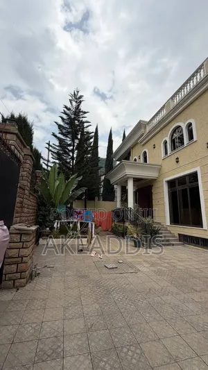 Furnished 8bdrm Townhouse/Terrace in Bole Ayat for sale