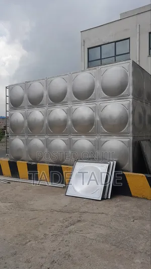 ታደሰ Stianless Steel Water Tanker