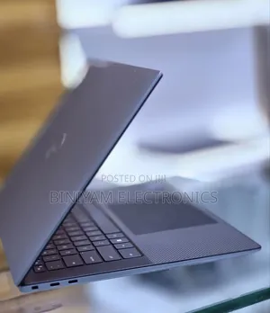 New Laptop Dell Inspiron 15 16GB Intel Core i9 SSD 512GB