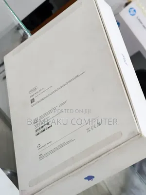 New Apple iPad (2025) 128 GB Blue