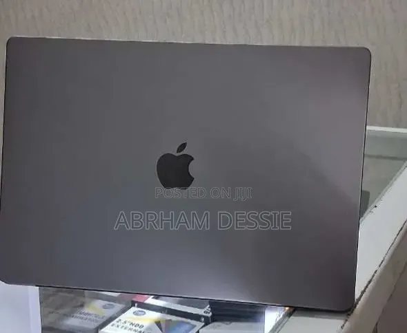 New Laptop Apple MacBook Pro 2021 M1 Max 32GB Apple M1 Max SSD 1T