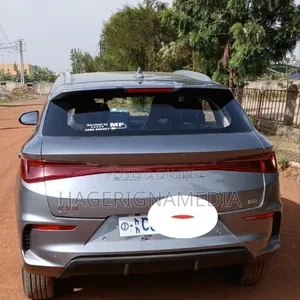 BYD E2 43 kWh 94 hp FWD 2025 Gray