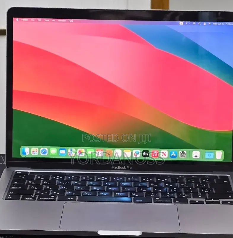 New Laptop Apple MacBook 2020 8GB Intel Core i5 SSD 512GB